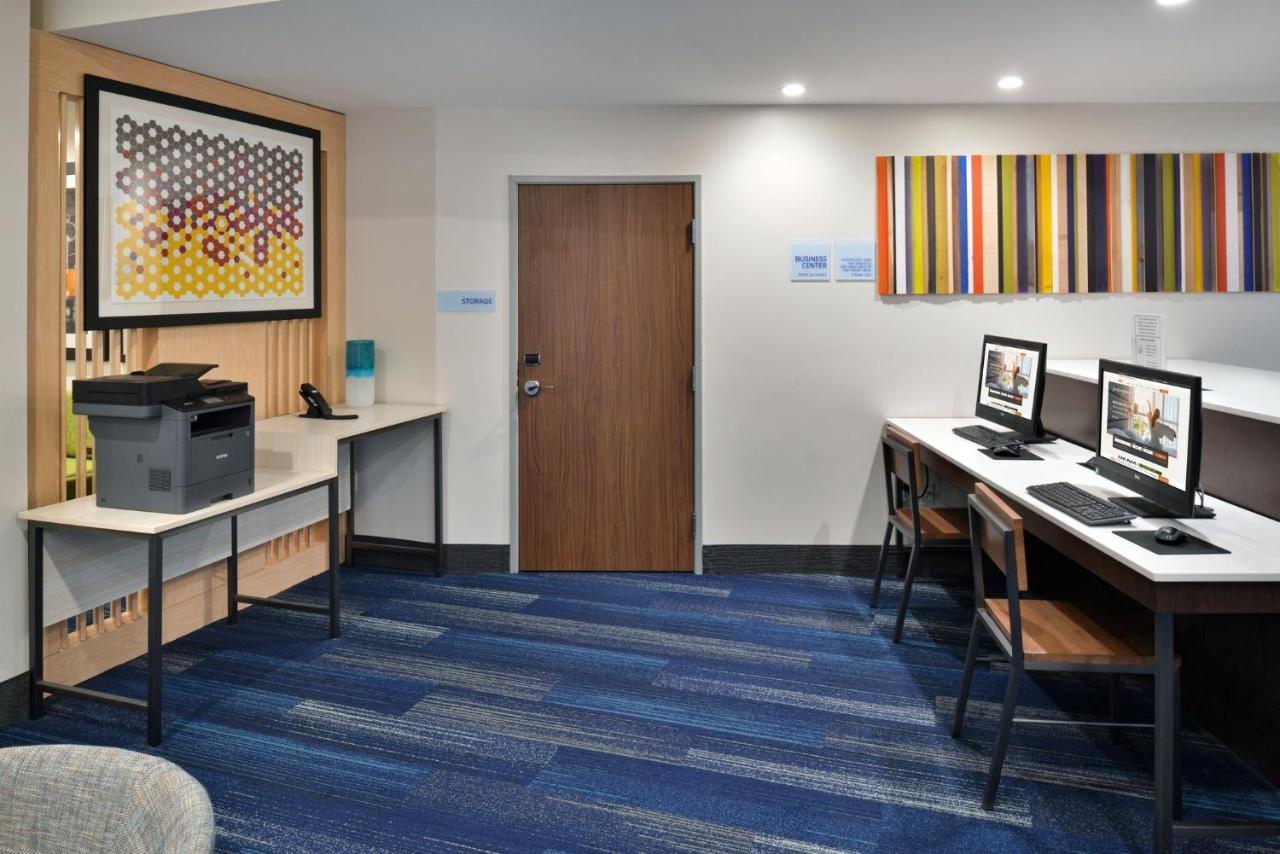 Holiday Inn Express Orlando - South Park By Ihg Williamsburg Zewnętrze zdjęcie